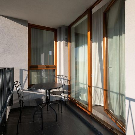 Nexthome Boutique Apartments - Klimatyzacja - Air Conditioning - New Warsaw Luaran gambar